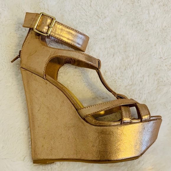 🆕 QUPID High Platform Wedges Bronze - Picture 3 of 8